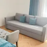 Gold Art Apartments